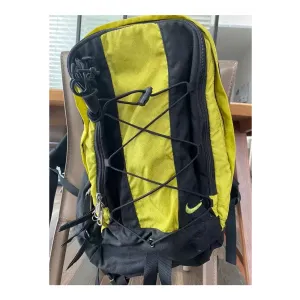 나이키 스포츠 등산가방